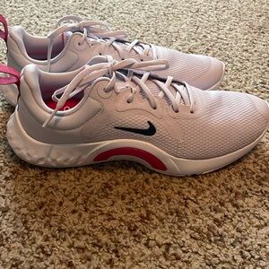 Brand new size 7.5 Nike shoes